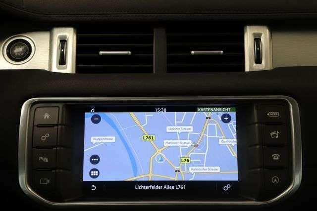 Land Rover Range Rover Evoque 2.0d 179PS 4x4 SE Pano 1Hand