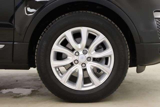 Land Rover Range Rover Evoque 2.0d 179PS 4x4 SE Pano 1Hand