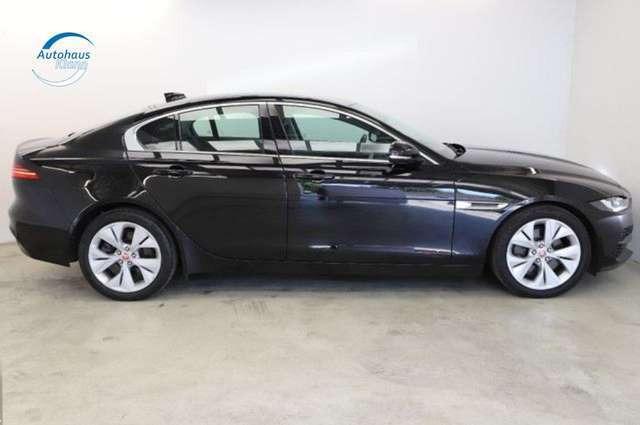 Jaguar XE S 2.0 Turbo 250PS VIR.COCKPIT Carplay 1.HAND