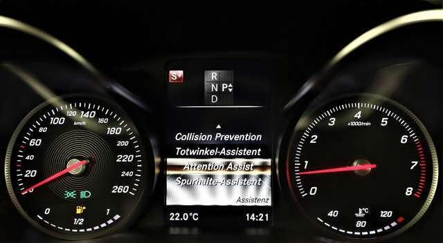 Mercedes-Benz C 180 156PS 7G Exclusive Night Business Navi LED