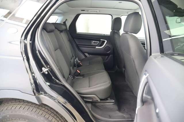 Land Rover Discovery Sport SE AWD 241PS Pano SHZ 1.Hand