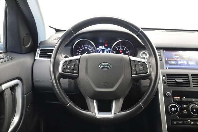 Land Rover Discovery Sport SE AWD 241PS Pano SHZ 1.Hand