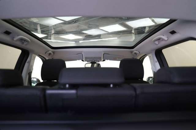 Land Rover Discovery Sport SE AWD 241PS Pano SHZ 1.Hand