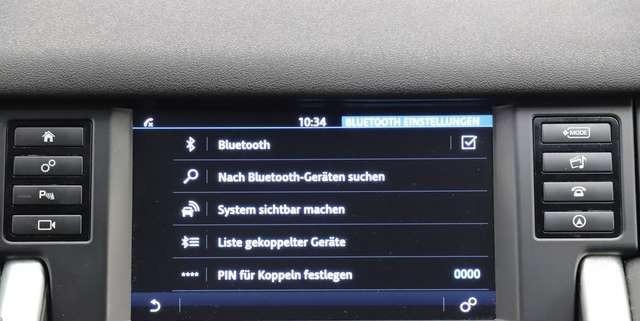 Land Rover Discovery Sport SE AWD 241PS Pano SHZ 1.Hand