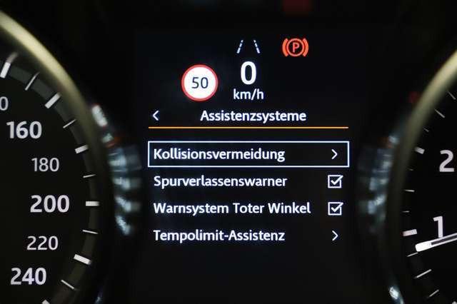 Land Rover Discovery Sport SE AWD 241PS Pano SHZ 1.Hand