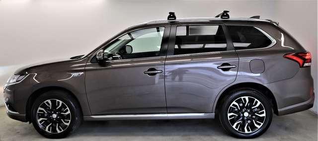 Mitsubishi Outlander 2.0 203PS Plug-in-Hybrid PHEV TOP 4WD