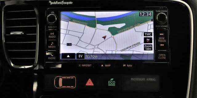 Mitsubishi Outlander 2.0 203PS Plug-in-Hybrid PHEV TOP 4WD
