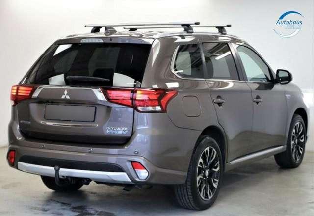 Mitsubishi Outlander 2.0 203PS Plug-in-Hybrid PHEV TOP 4WD