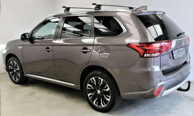 Mitsubishi Outlander 2.0 203PS Plug-in-Hybrid PHEV TOP 4WD