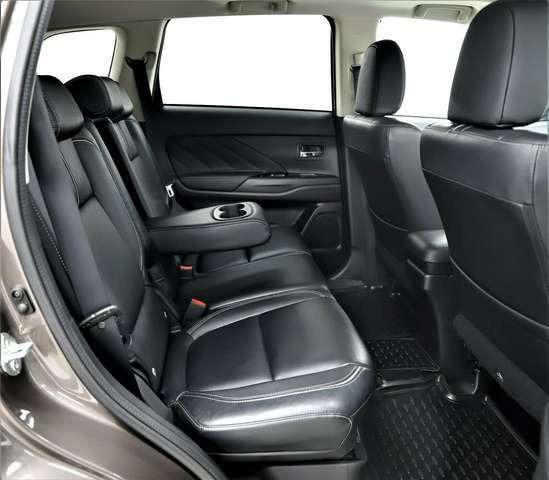 Mitsubishi Outlander 2.0 203PS Plug-in-Hybrid PHEV TOP 4WD