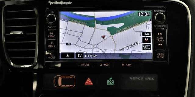 Mitsubishi Outlander 2.0 203PS Plug-in-Hybrid PHEV TOP 4WD