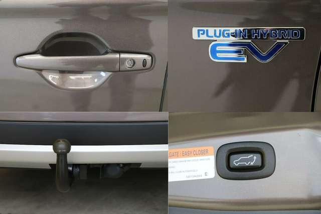 Mitsubishi Outlander 2.0 203PS Plug-in-Hybrid PHEV TOP 4WD