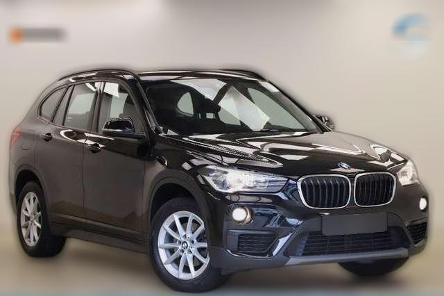 BMW X1 18 i 1.5 136PS sDrive Navi R-Kamera