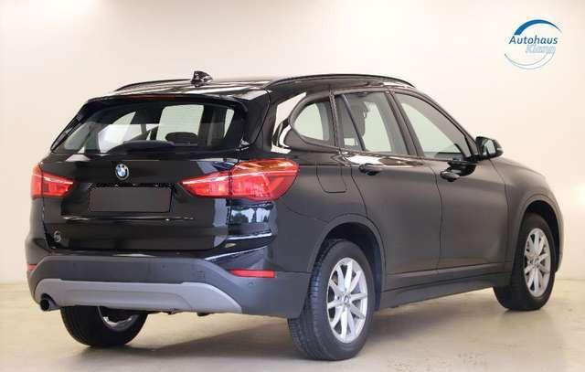 BMW X1 18 i 1.5 136PS sDrive Navi R-Kamera