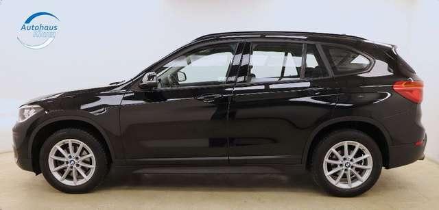 BMW X1 18 i 1.5 136PS sDrive Navi R-Kamera