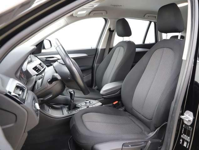BMW X1 18 i 1.5 136PS sDrive Navi R-Kamera