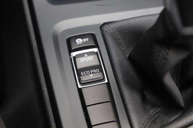 BMW X1 18 i 1.5 136PS sDrive Navi R-Kamera