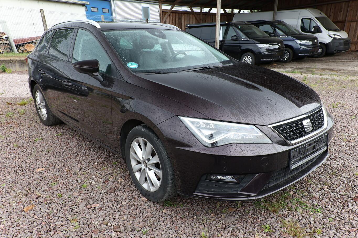 Seat Leon ST 1.6 TDI 116 Style Leder Nav LED PDC AHK