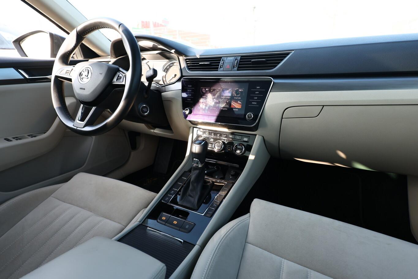 Skoda Superb Combi 1.5 TSI 150 DSG Style Pano Nav ACC