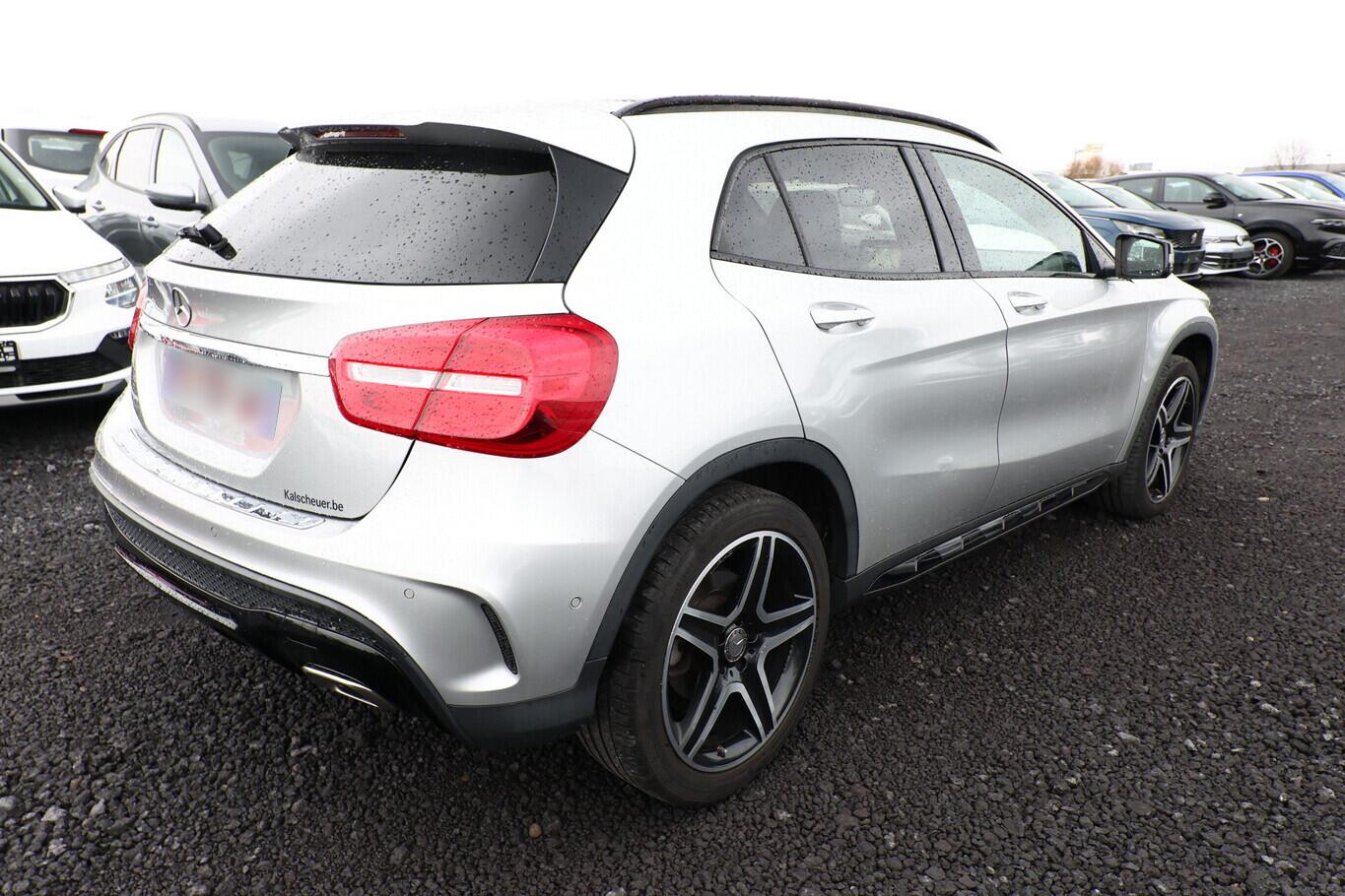 Mercedes-Benz GLA 200 d AMG Line NightP Pano Nav ParkAs Temp