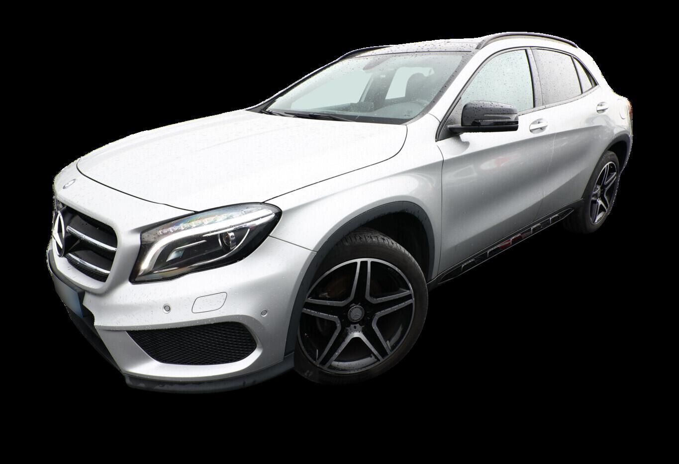 Mercedes-Benz GLA 200 d AMG Line NightP Pano Nav ParkAs Temp