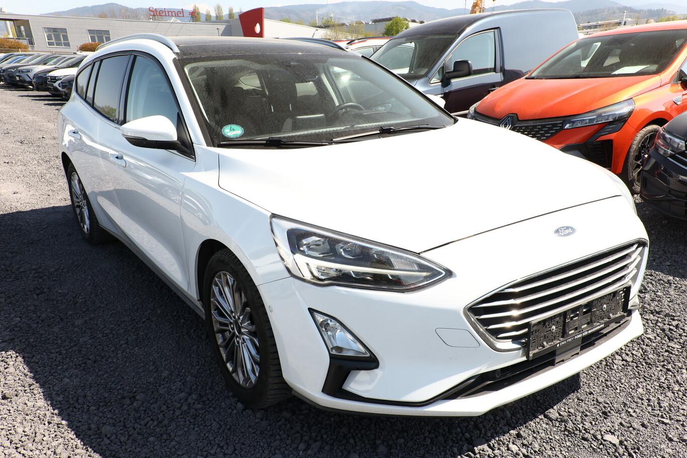 Ford Focus 1.5 EB Titanium Pano DesignP LED B&O ParkA