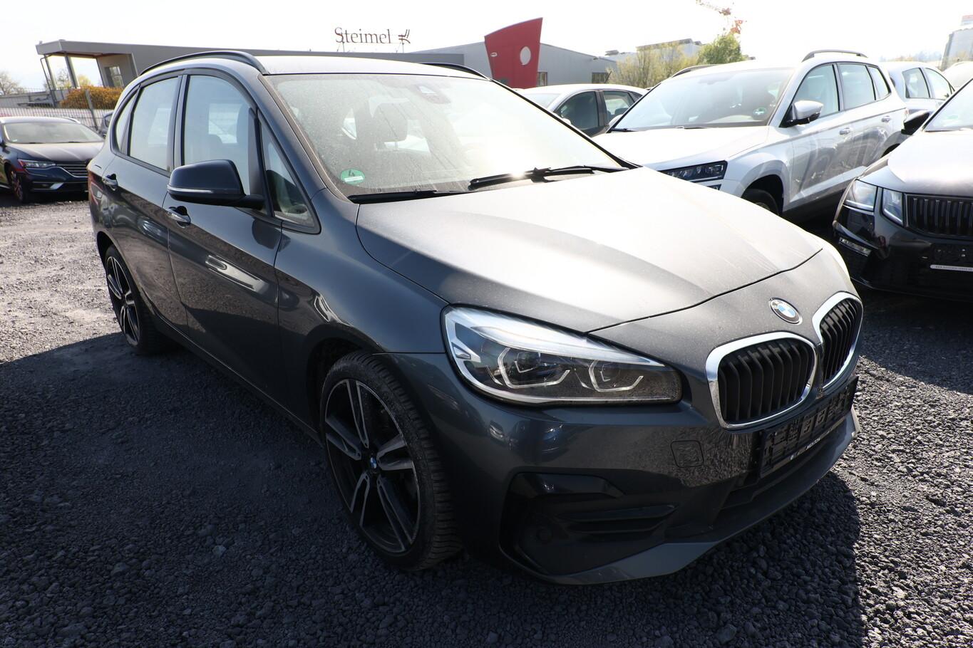 BMW 218 2er Active Tourer i Advantage LED Nav. PDC