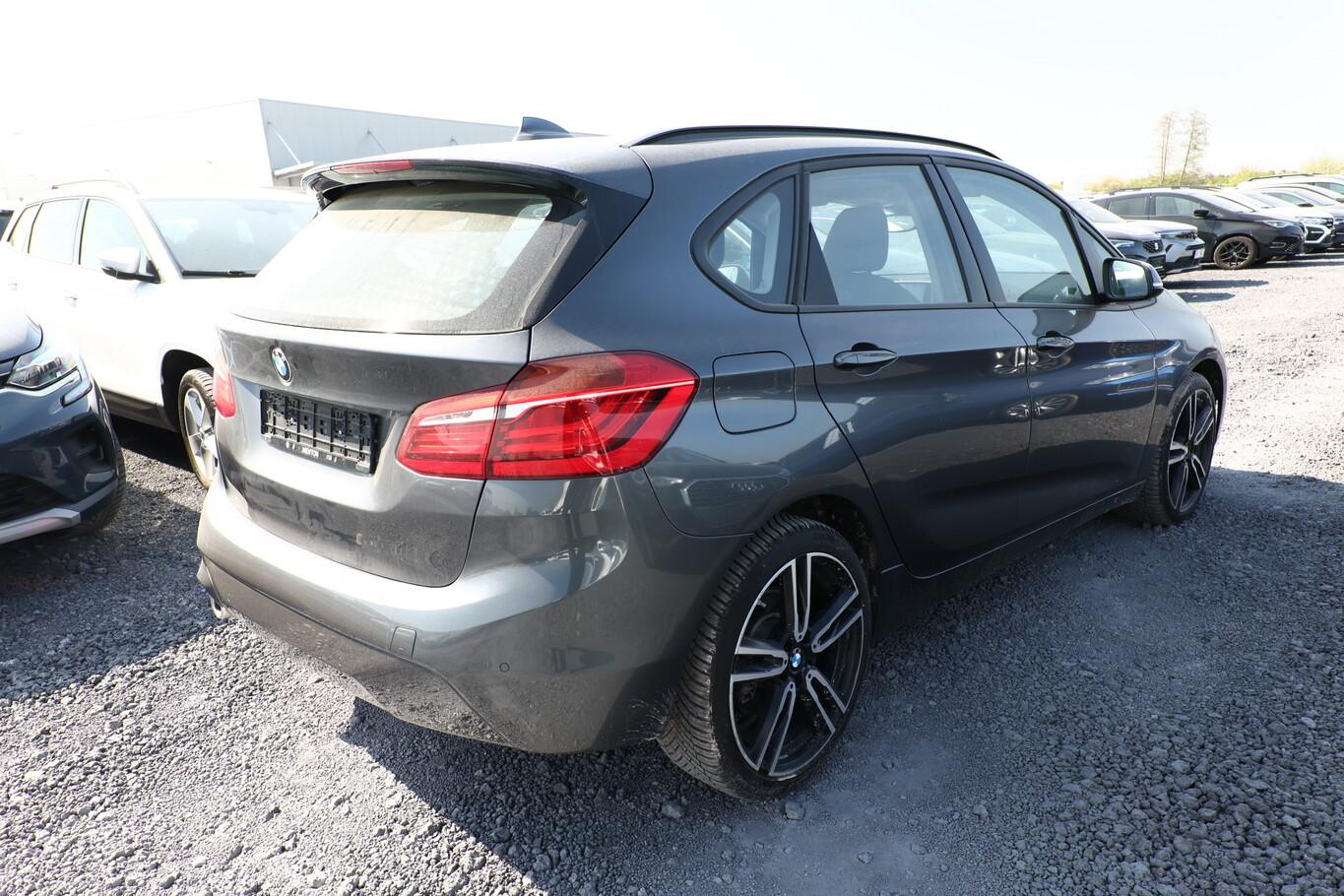 BMW 218 2er Active Tourer i Advantage LED Nav. PDC