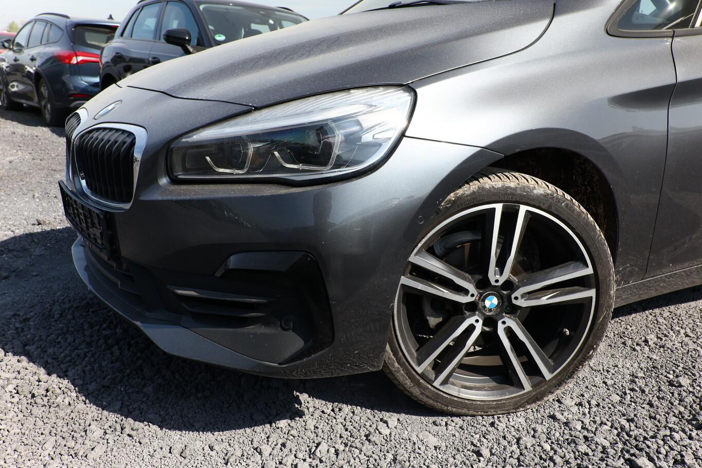 BMW 218 2er Active Tourer i Advantage LED Nav. PDC