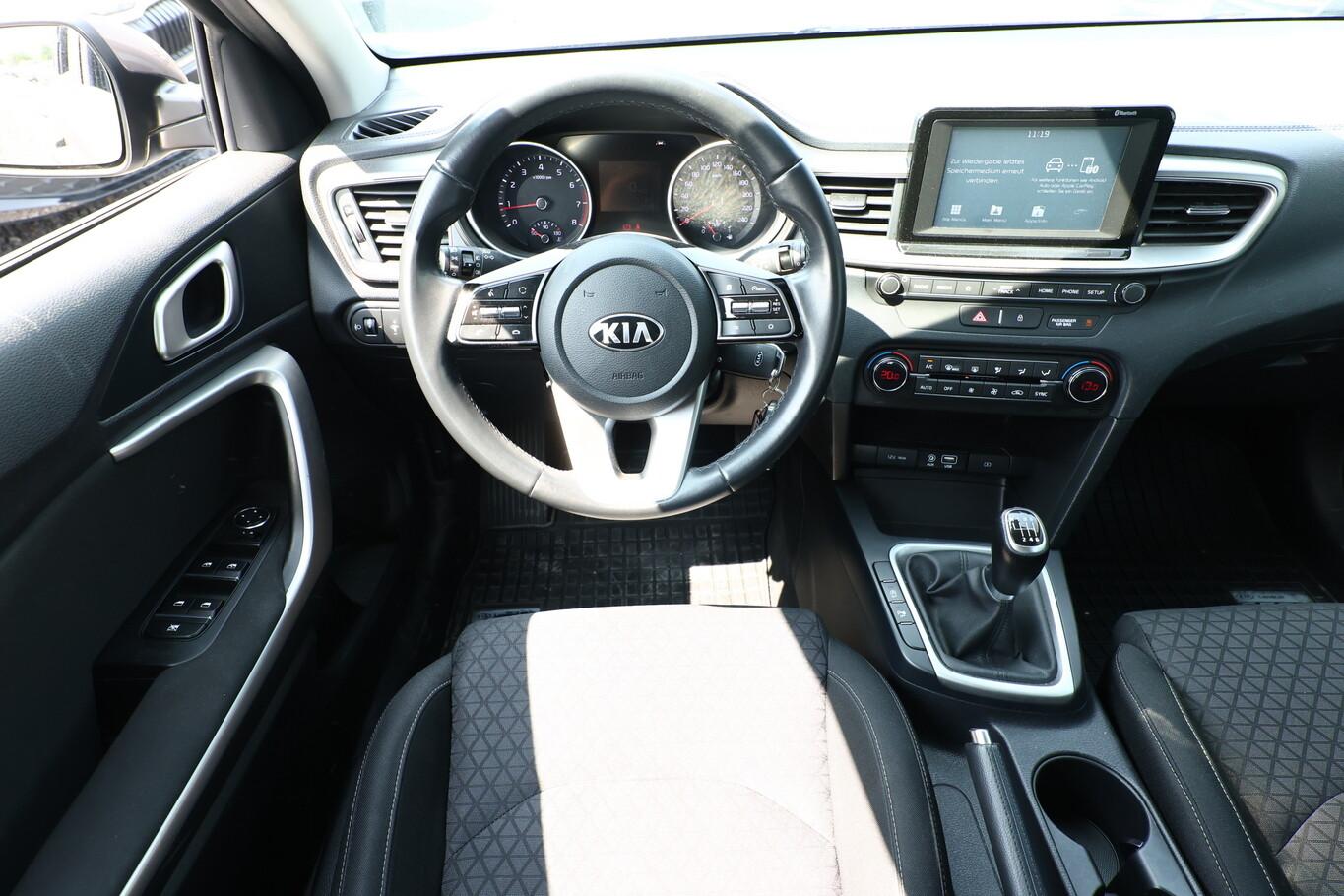 Kia cee'd / Ceed Ceed SW 1.4 TGDI 140 Kam PDC Klimaaut. LaneAs