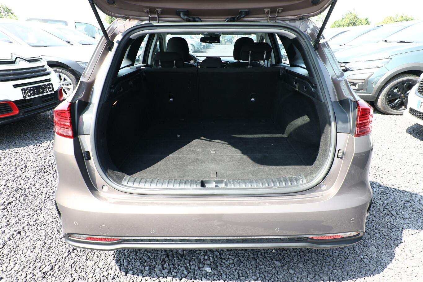 Kia cee'd / Ceed Ceed SW 1.4 TGDI 140 Kam PDC Klimaaut. LaneAs