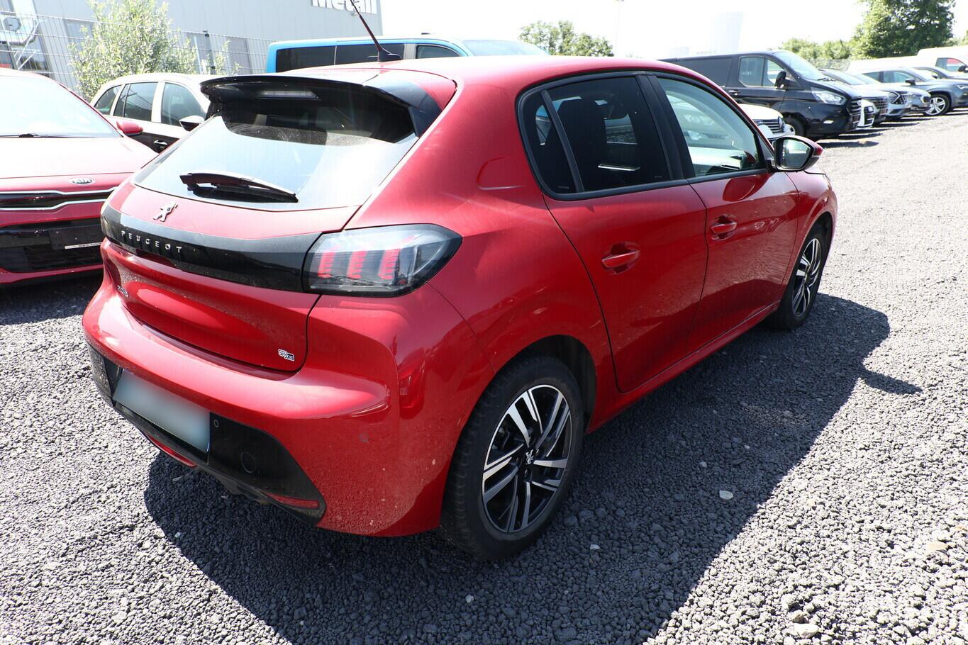 Peugeot 208 1.2 PureTech 100 Allure Pack Nav. PDC
