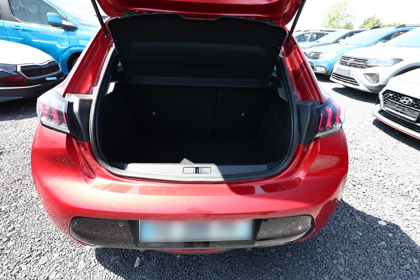 Peugeot 208 1.2 PureTech 100 Allure Pack Nav. PDC