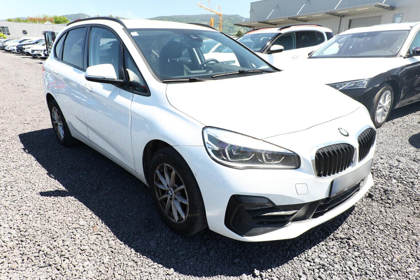 BMW 216 2er Active Tourer i Advantage LED PDC SHZ