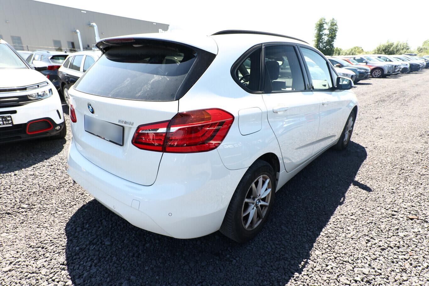 BMW 216 2er Active Tourer i Advantage LED PDC SHZ