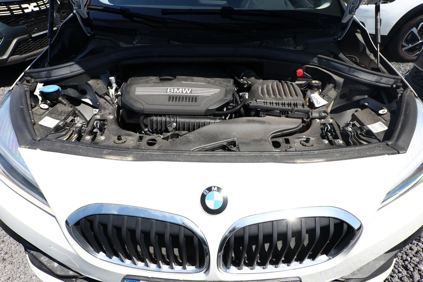 BMW 216 2er Active Tourer i Advantage LED PDC SHZ