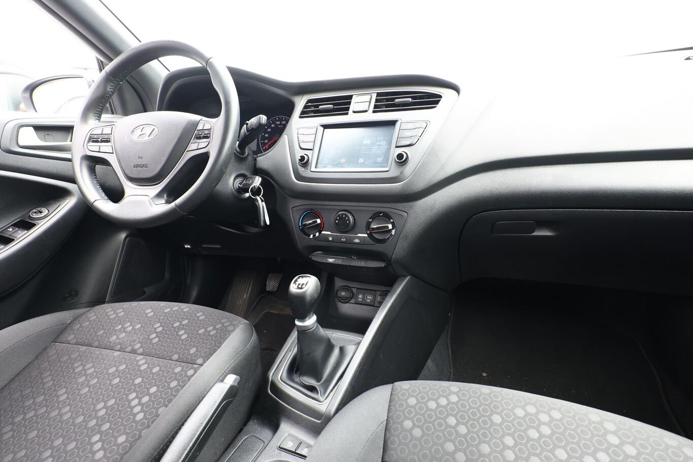 Hyundai i20 1.2 84 Trend Kam AppCo Privacy PDC 16Z