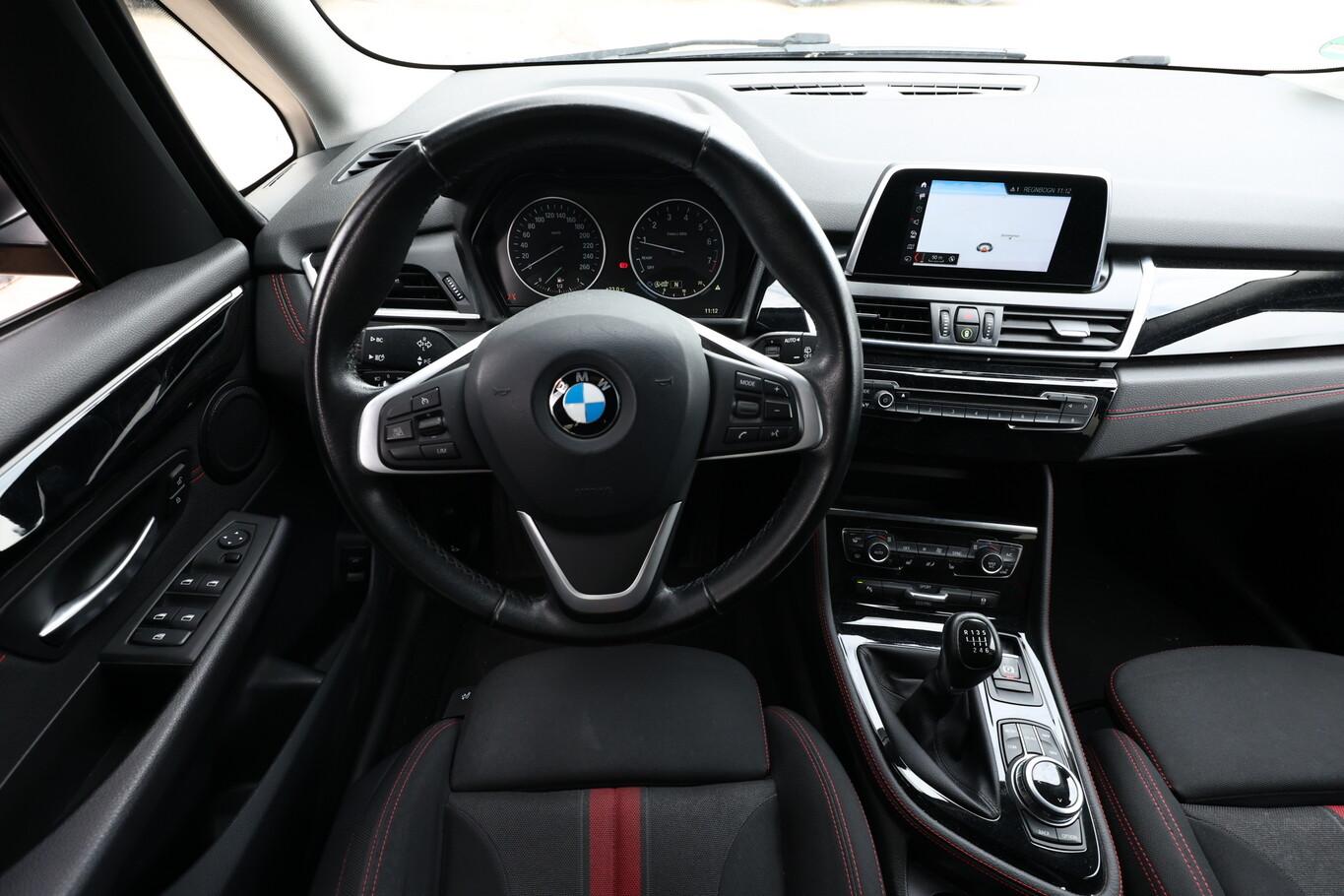 BMW 218 2er Gran Tourer i Sport Line LED NAV. PDC