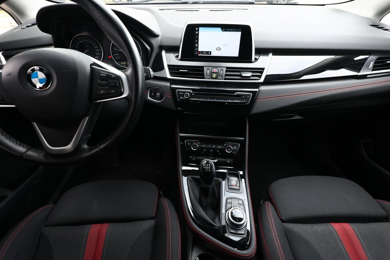 BMW 218 2er Gran Tourer i Sport Line LED NAV. PDC