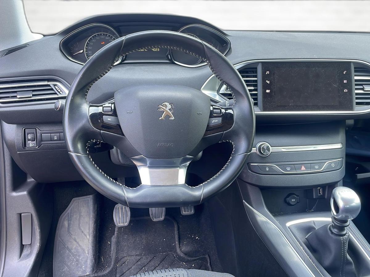 Peugeot 308 1.5 BlueHDi 130 FAP Allure *Navi*PDC*Tempomat*