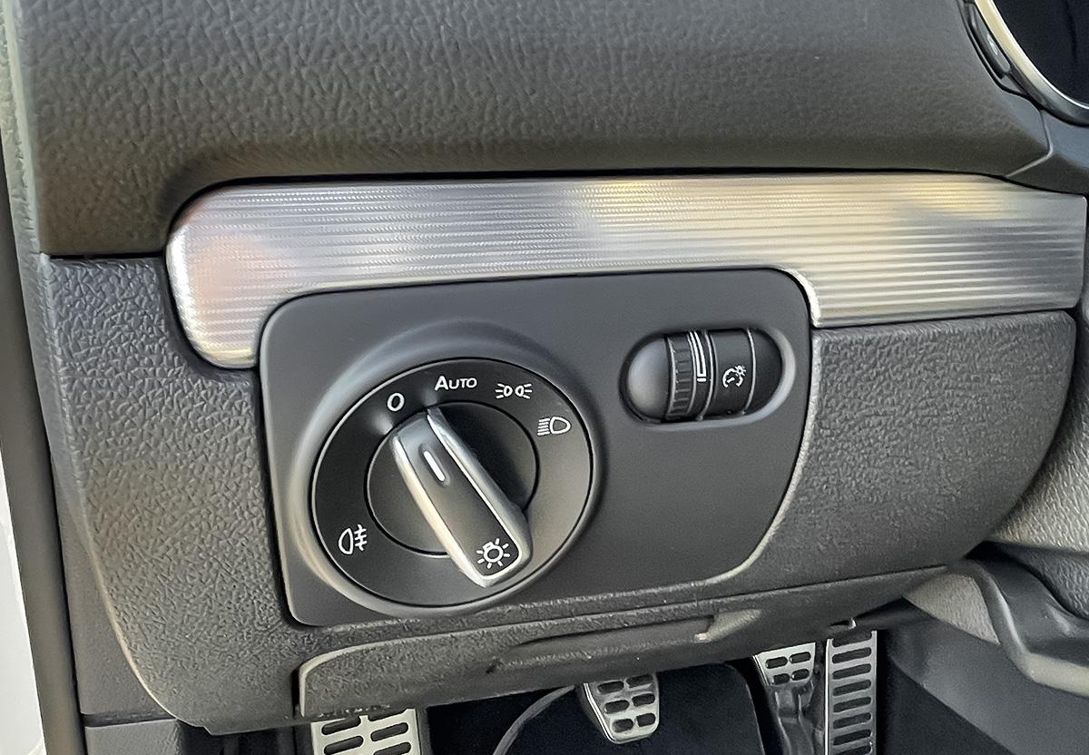 Volkswagen Golf R VI 2.0 TSI Recaro Schalensitze SHD R.Cam Dynaudio