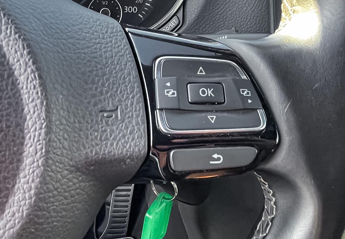 Volkswagen Golf R VI 2.0 TSI Recaro Schalensitze SHD R.Cam Dynaudio
