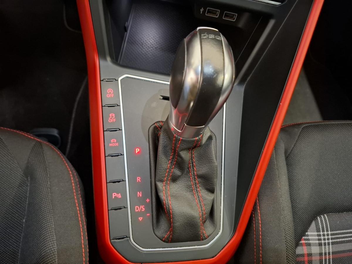 Volkswagen Polo VII 2.0TSI GTI DSG LED SHZ