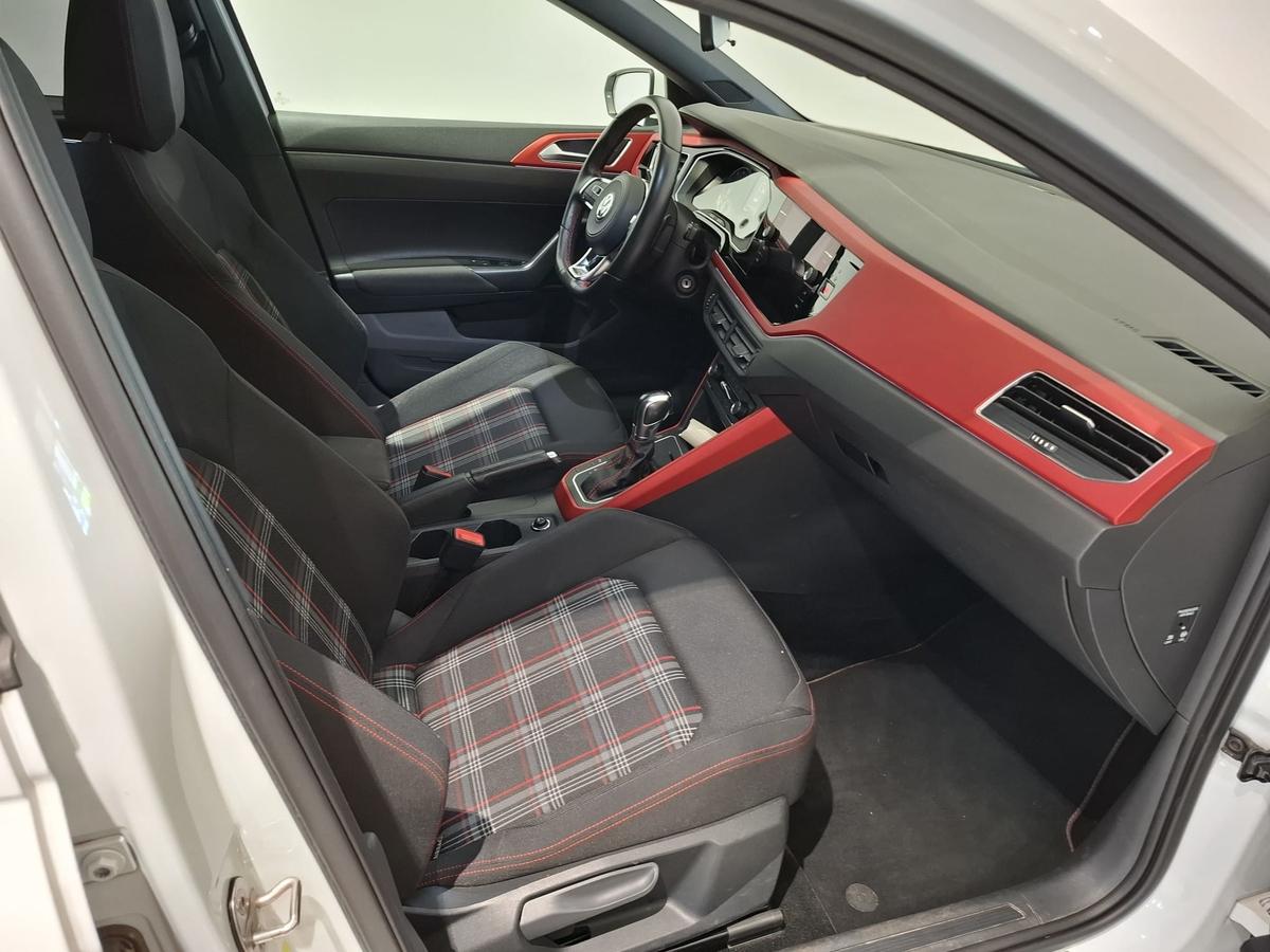 Volkswagen Polo VII 2.0TSI GTI DSG LED SHZ
