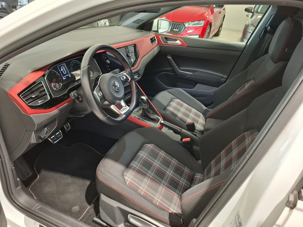 Volkswagen Polo VII 2.0TSI GTI DSG LED SHZ