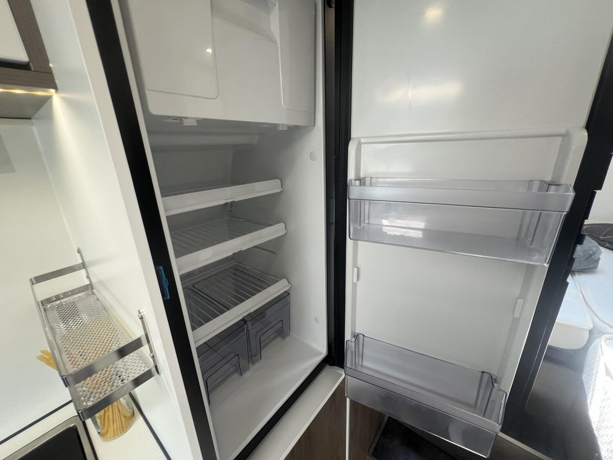 Mooveo VAN 63 EB Automatik+Solar+Sat TV+Markise