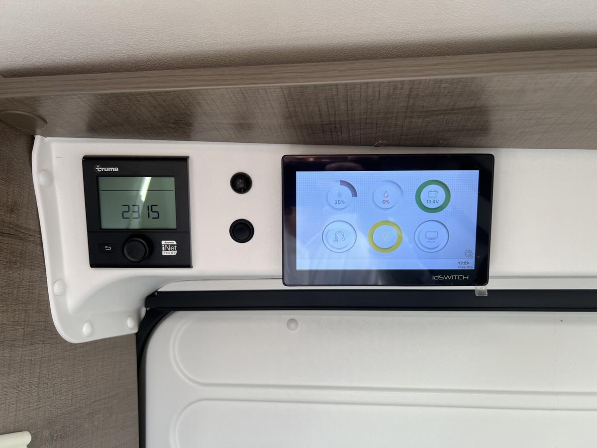 Mooveo VAN 63 EB Automatik+Solar+Sat TV+Markise