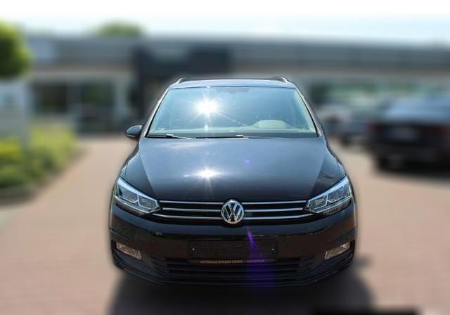Volkswagen Touran Comfortline Kamera Navi LED ACC AHK StandHZG Start