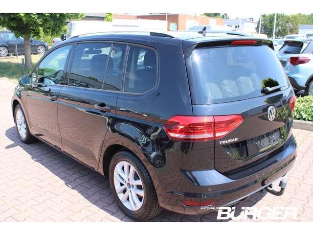 Volkswagen Touran Comfortline Kamera Navi LED ACC AHK StandHZG Start