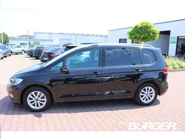 Volkswagen Touran Comfortline Kamera Navi LED ACC AHK StandHZG Start